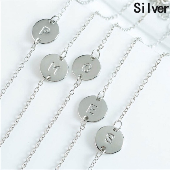 BOUTIQUE Jewelry - C initial dainty silver bracelet